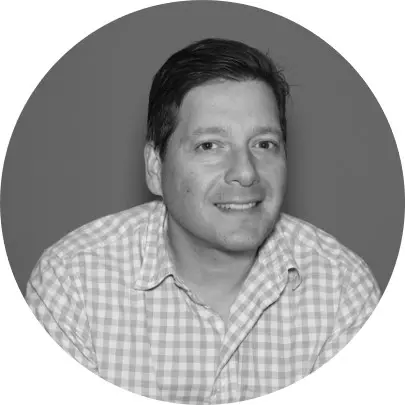 Cesar Espinoza headshot