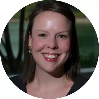 Laura Sternberg headshot